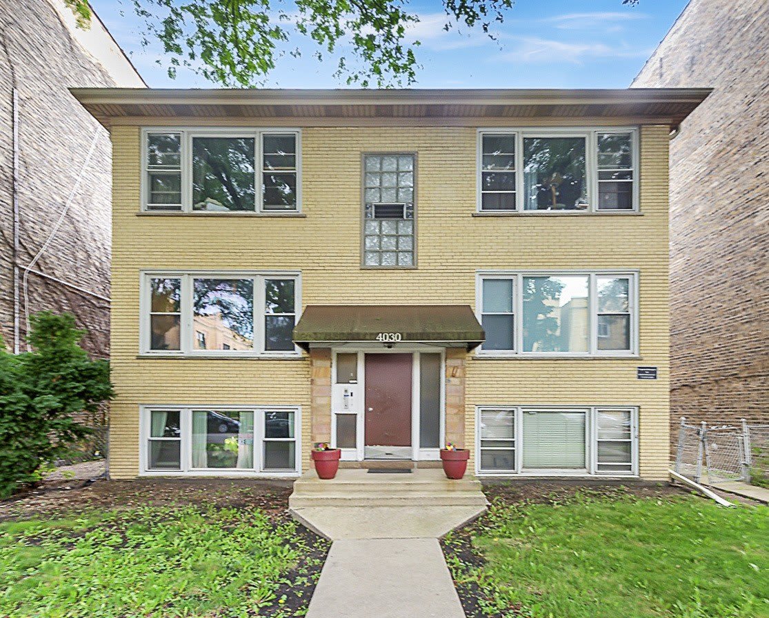4030 N Mozart Street – photo 1