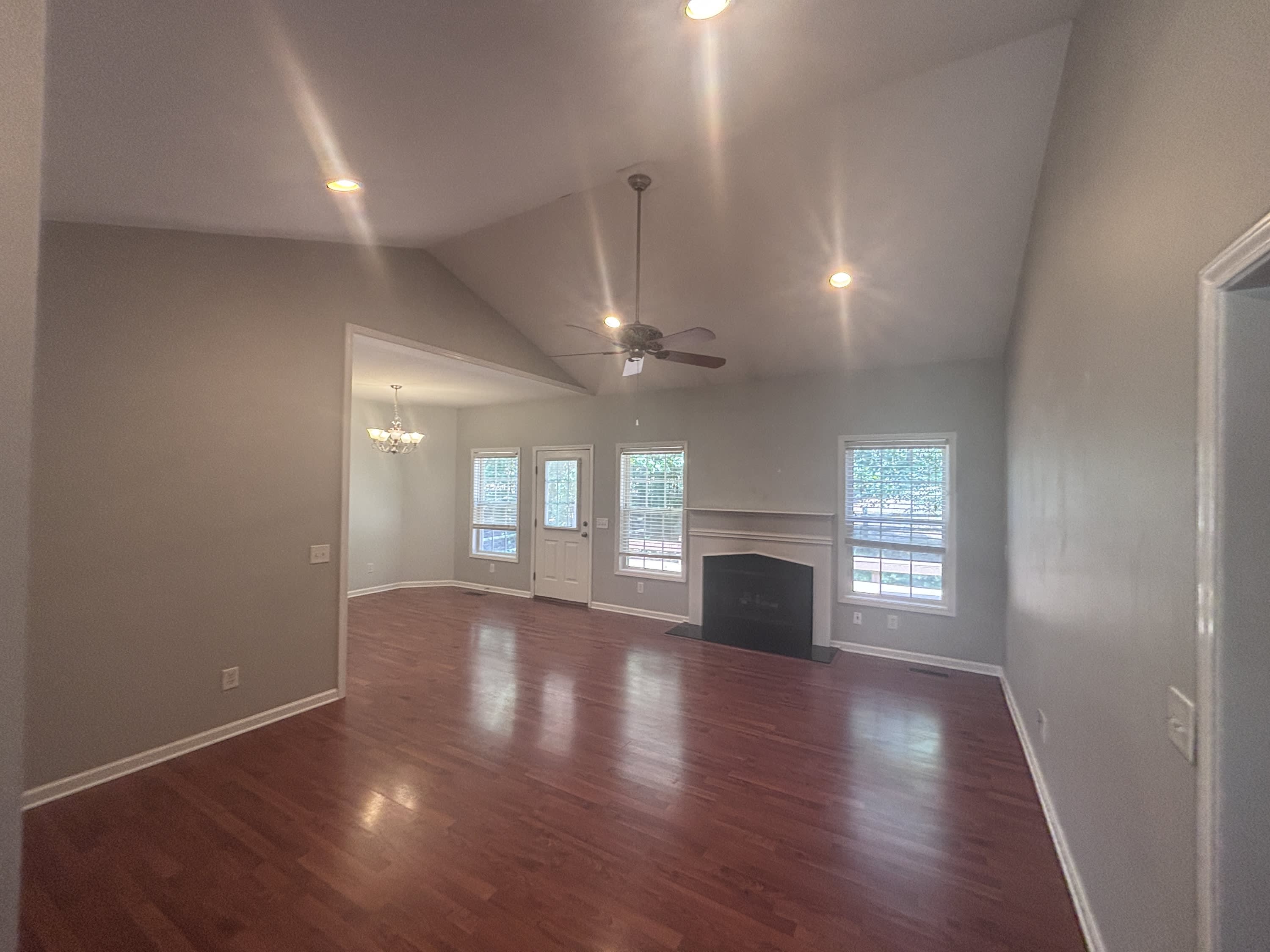 100 Kingswood – photo 2