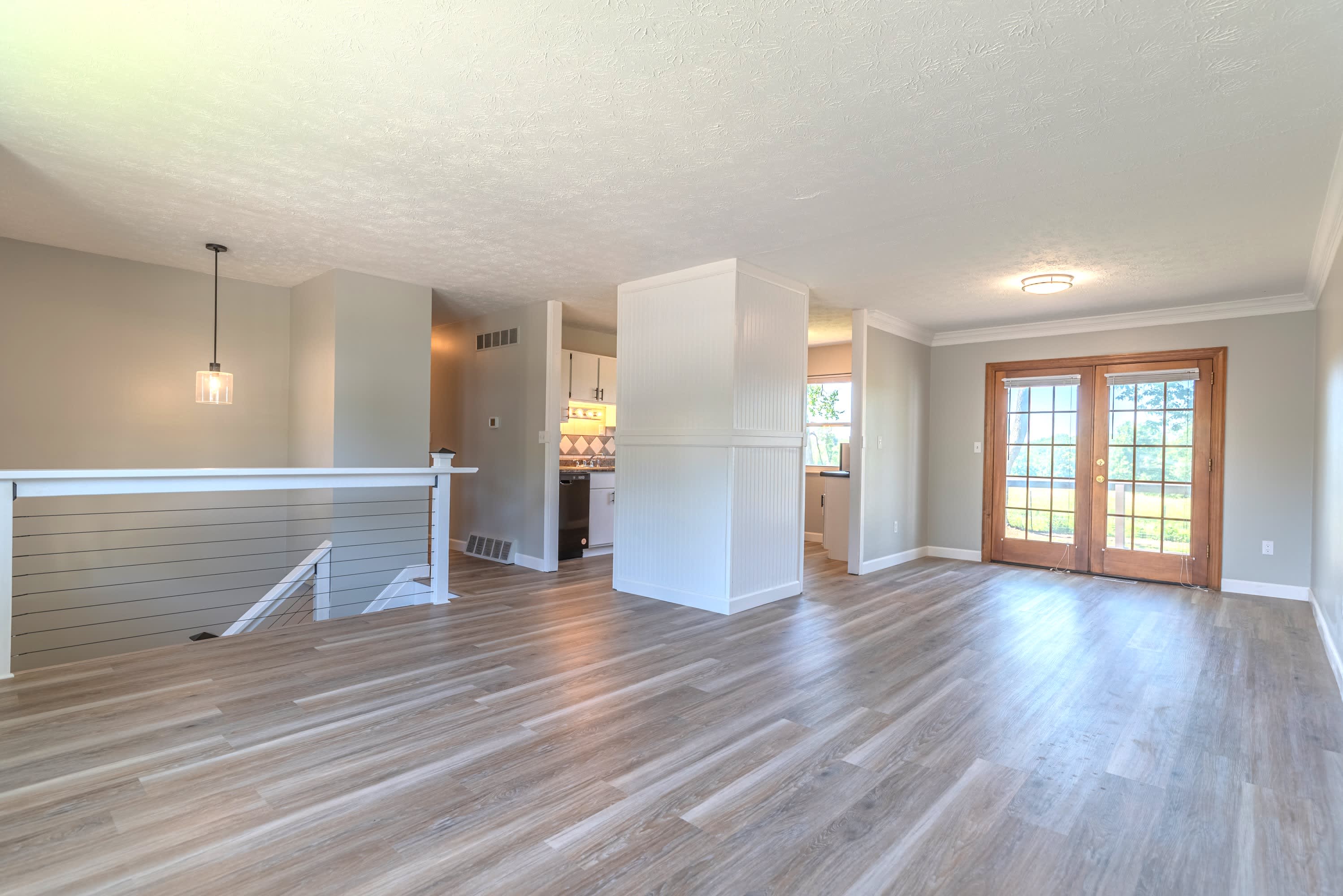 1047 Alpine Court – photo 3