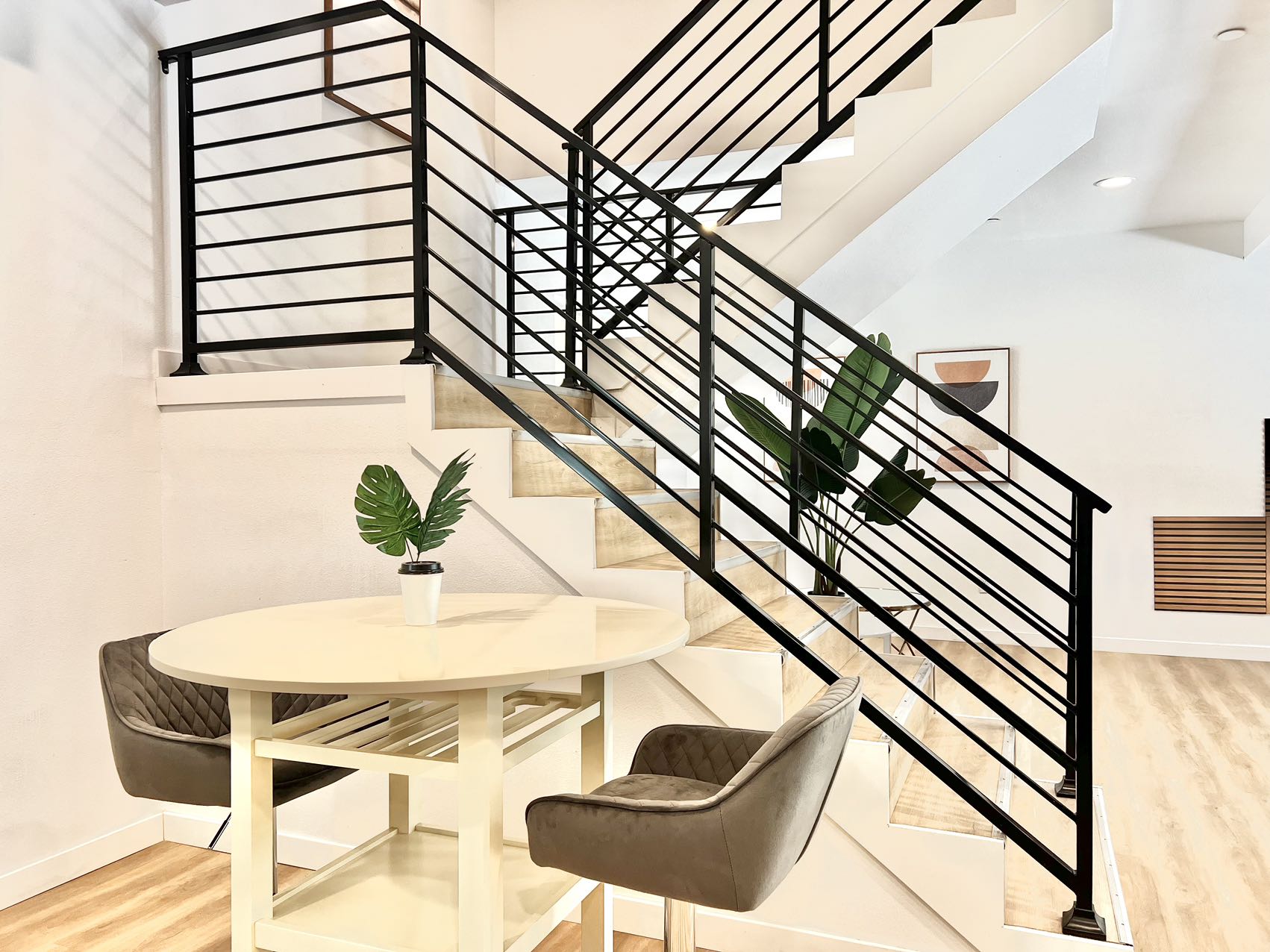 1654 W 35th Street – photo 4