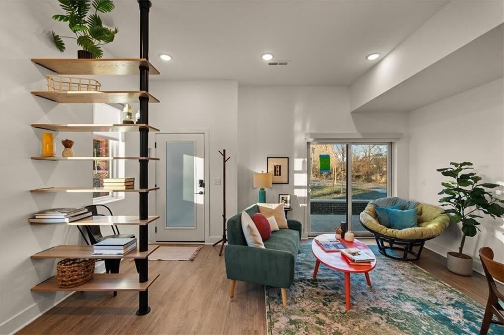 1225 E 29th Street – photo 3
