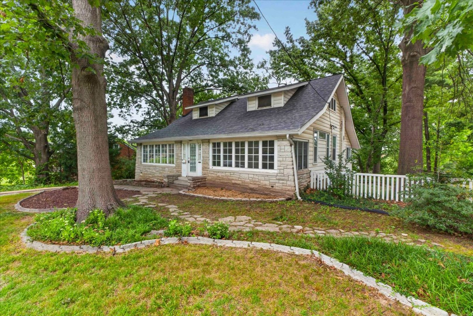 Storybook Home – photo 3