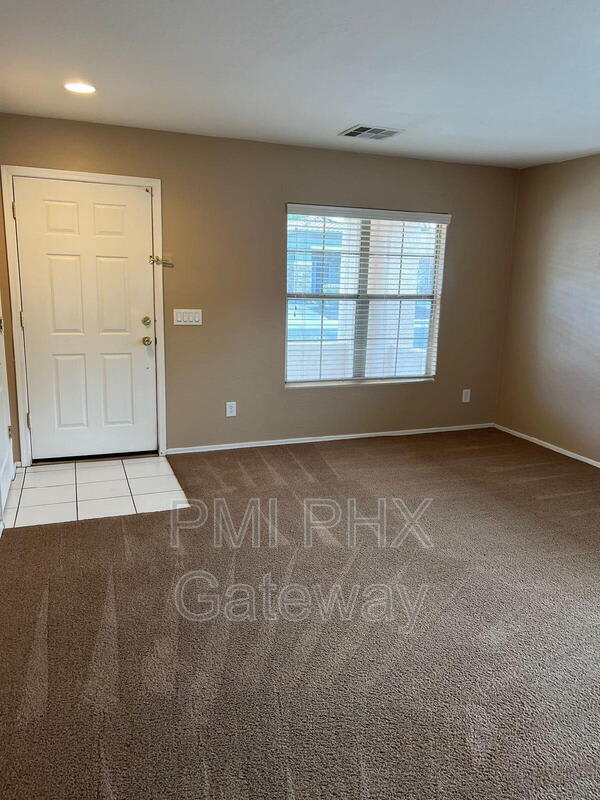 3238 E Elgin St – photo 2