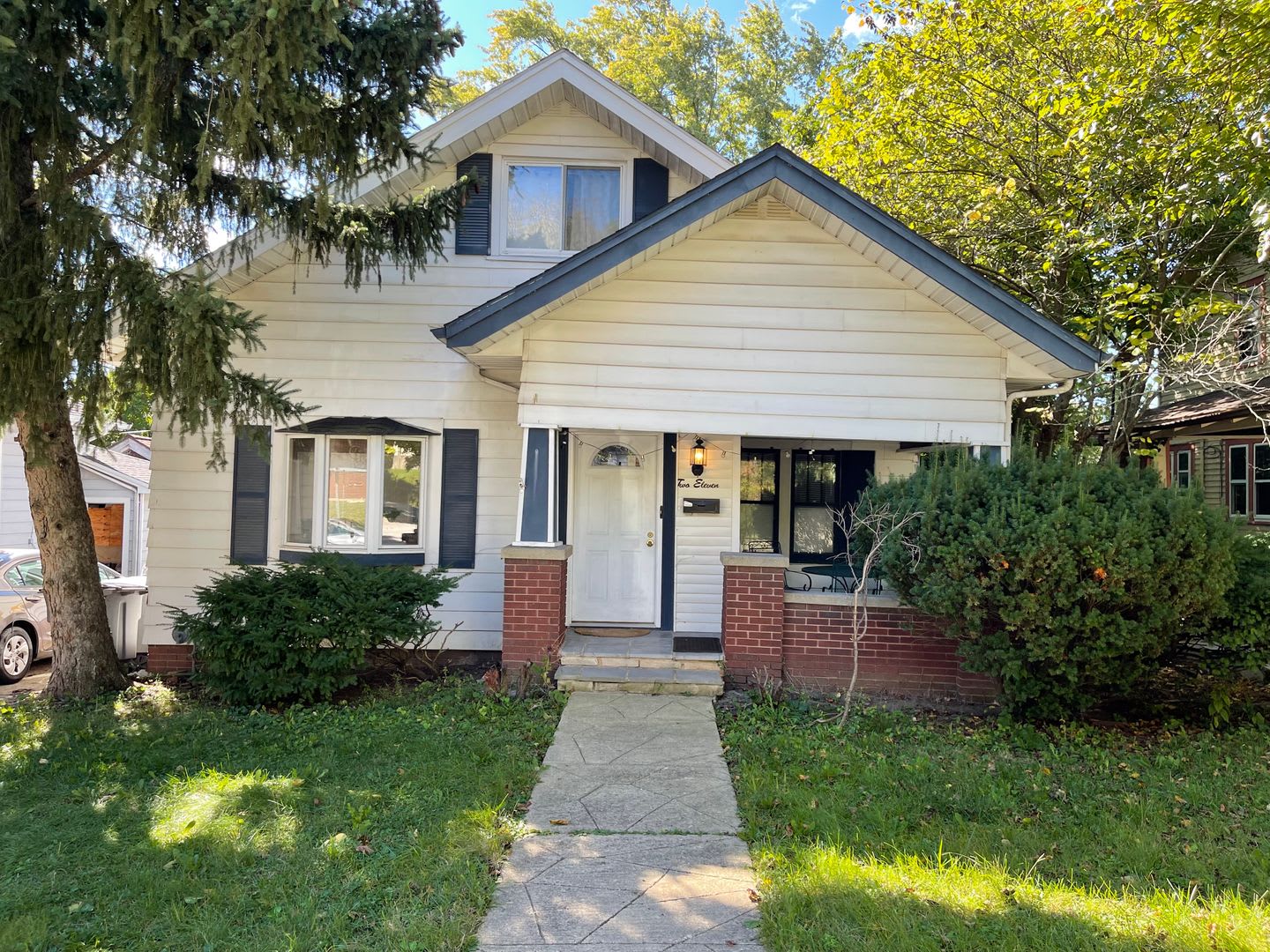 Beautiful 3 bedroom/2 bathroom Home W/ A Garage – photo 1