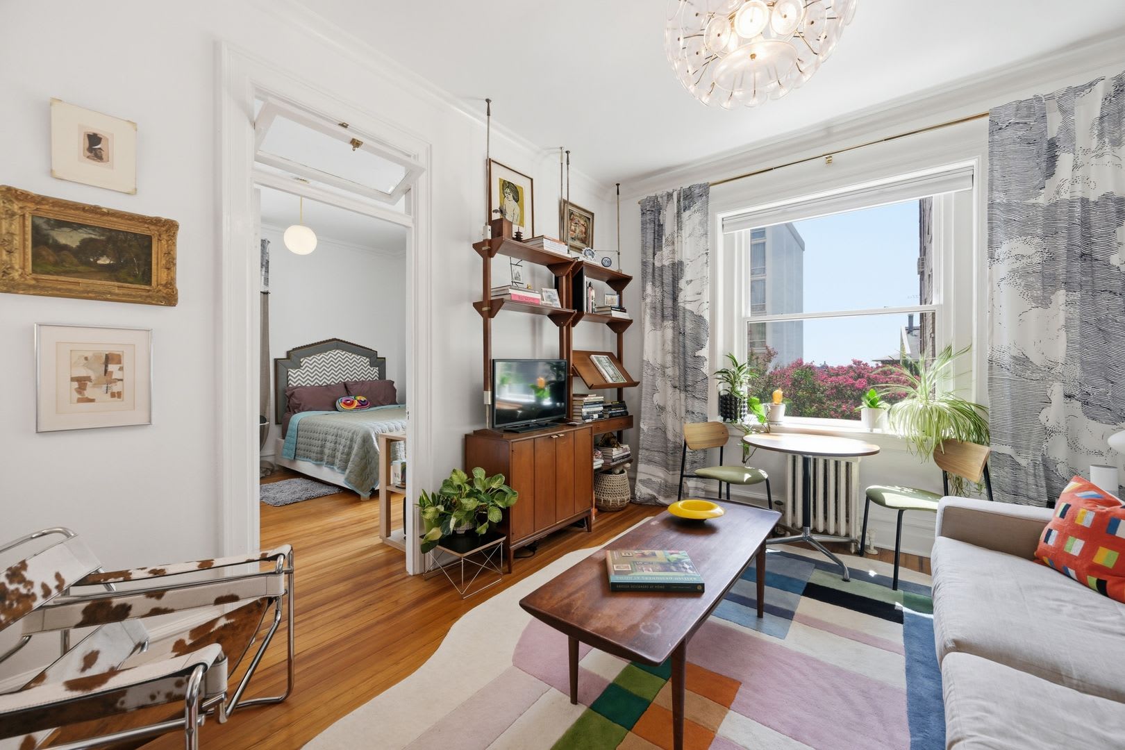 Stunning Designer Renovated One Bedroom In Prime Kalorama – photo 1