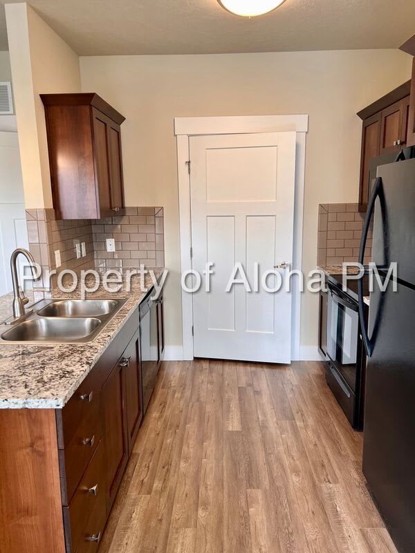 3558 E. Grand Forest Dr. – photo 5