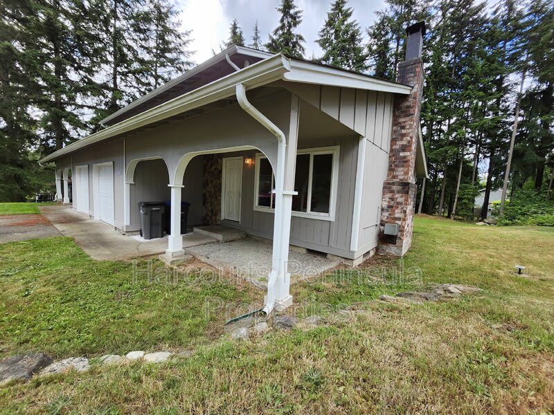 3234 Goldmaur Court SE – photo 2