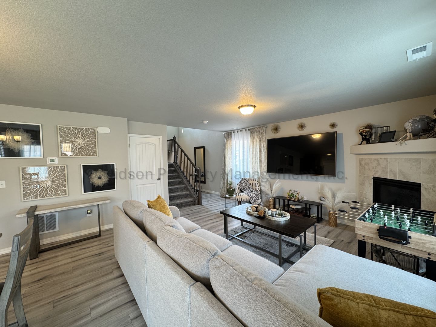 Stunning 3 Bedroom House in Falcon – photo 3