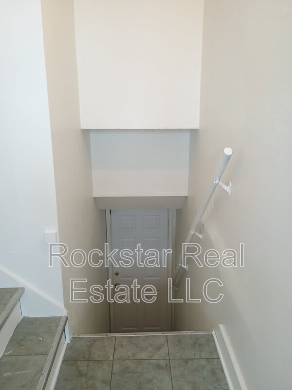 1739 W 10th Ave – photo 3