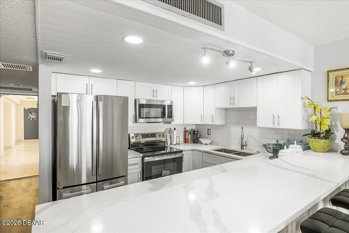 2947 S Atlantic Avenue – photo 3