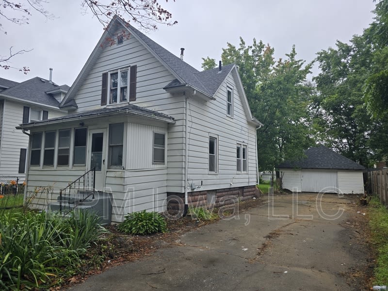 642 Dawson Street – photo 1