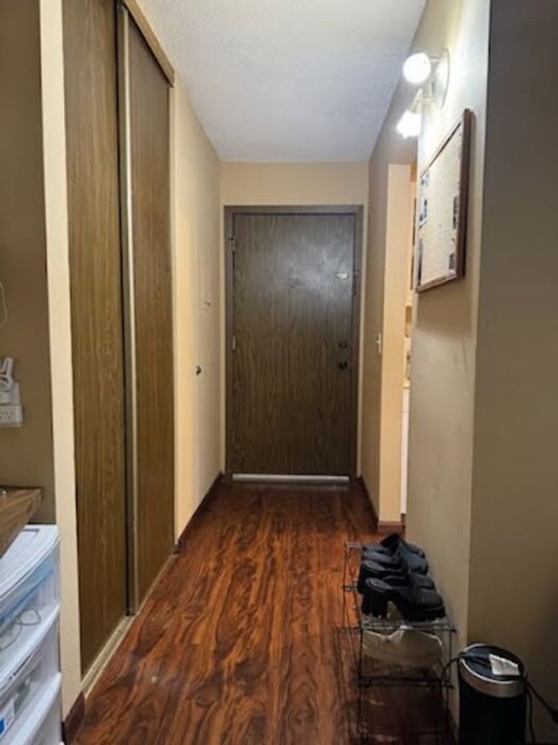1 Bedroom Condo in Hopkins – photo 2