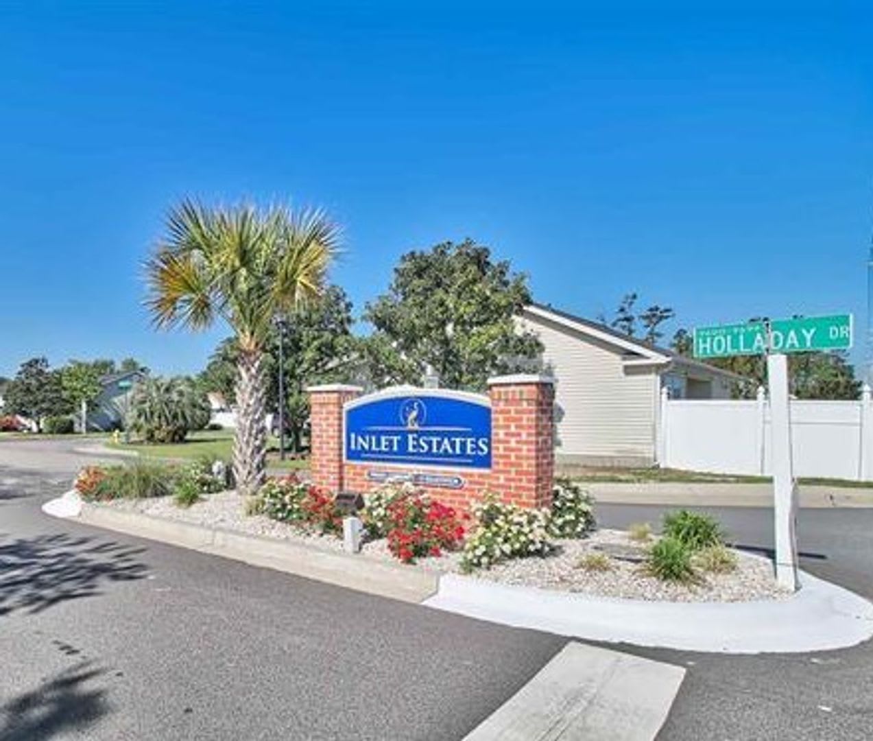 Pet-Friendly, 3-bed / 2-bath Murrells Inlet location in sought-after Inlet Estates! – photo 1