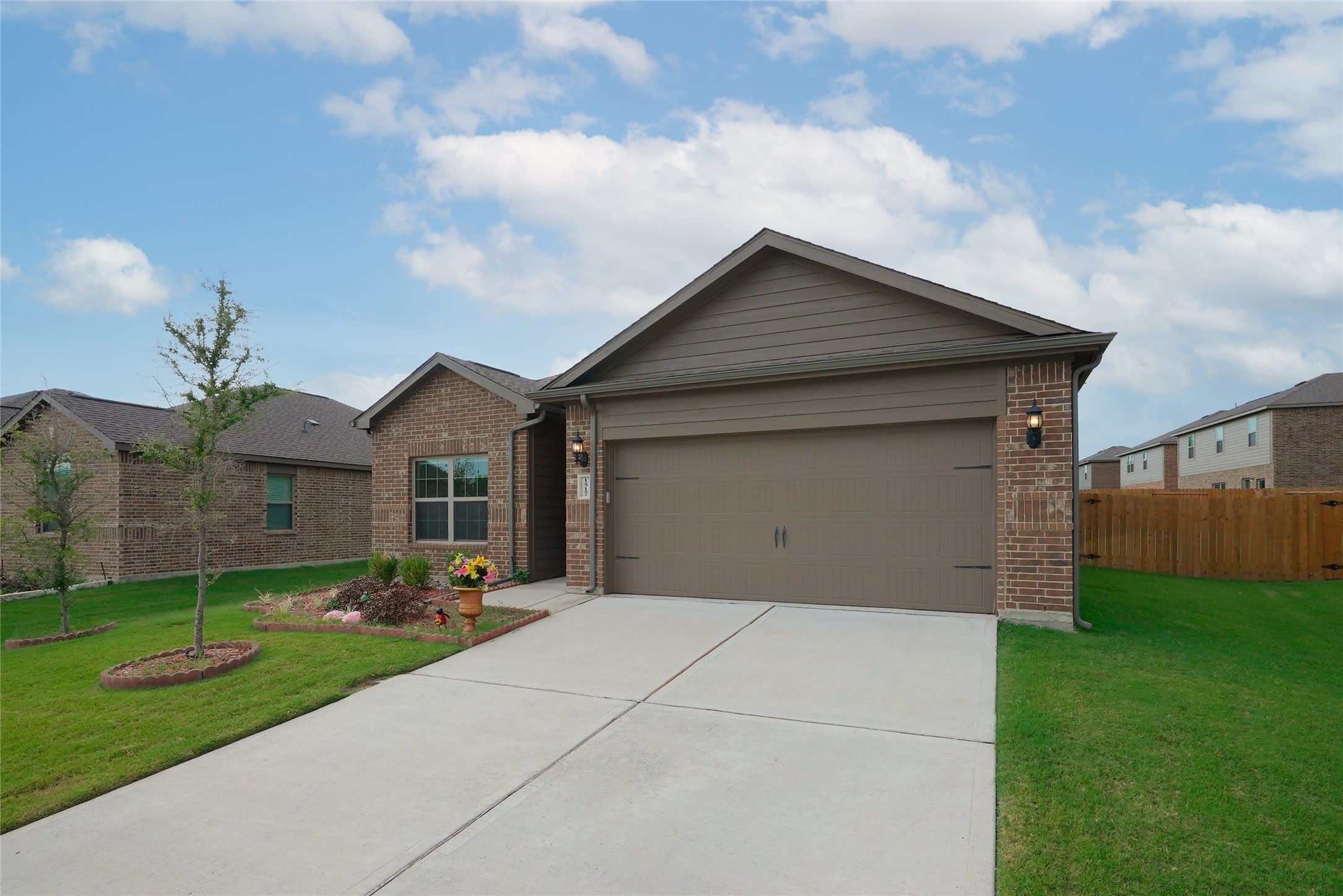 1517 Hill Top Court – photo 2