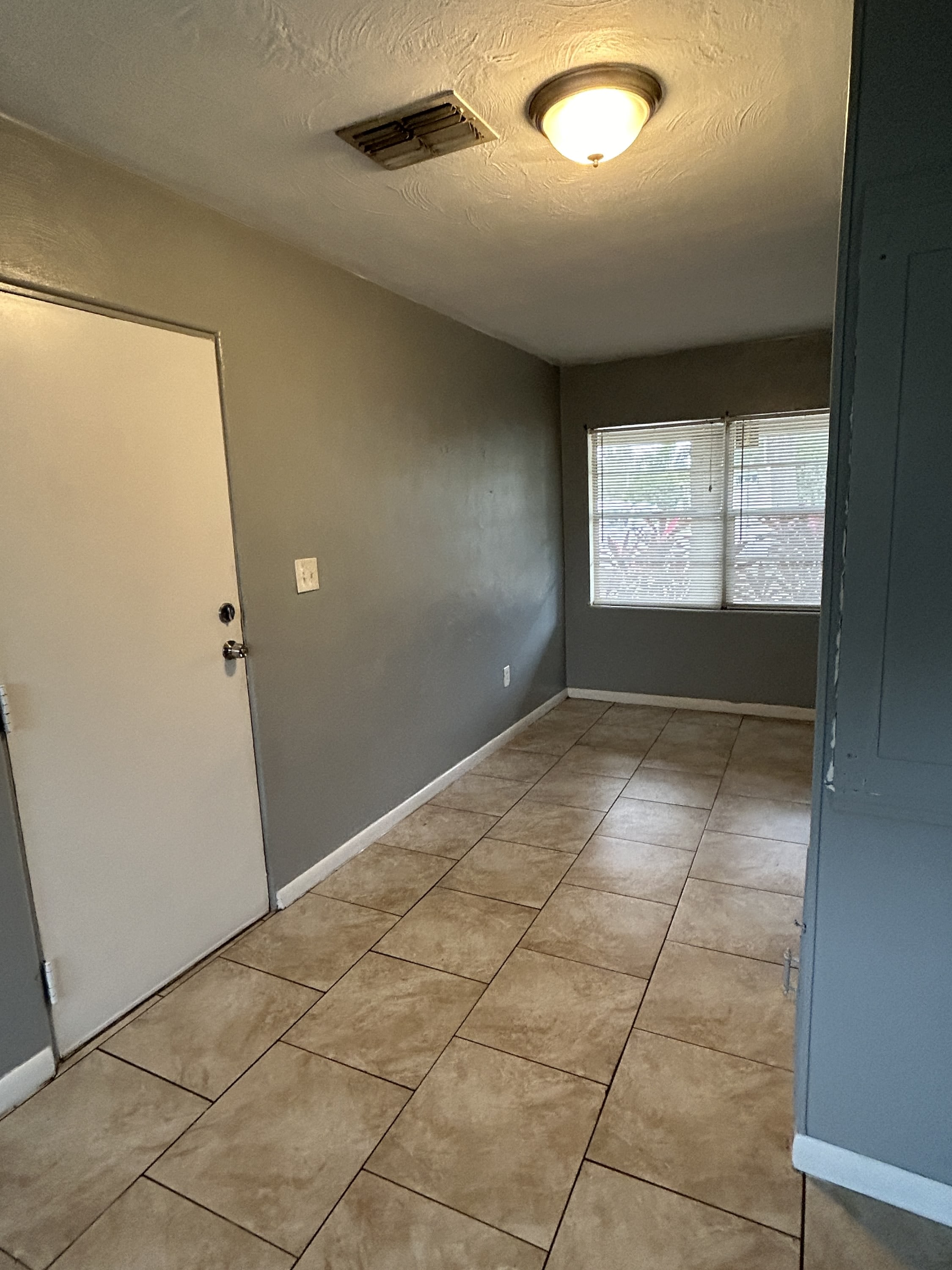 1800 31st Street Northwest – photo 3