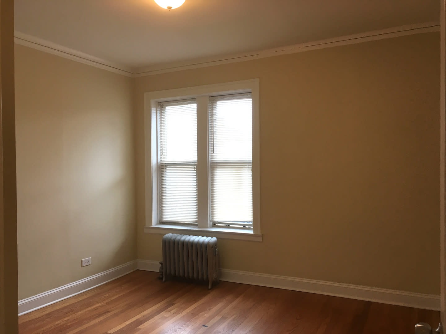 6254 N Claremont Ave – photo 4