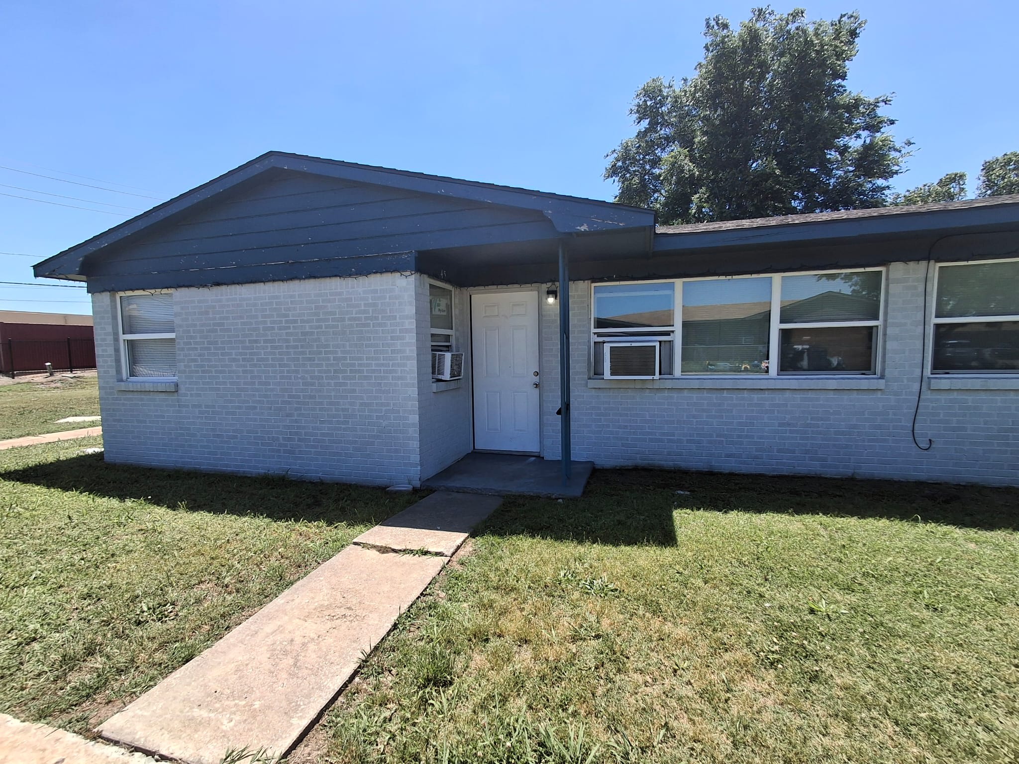 45 Northwest 24th Street – photo 1