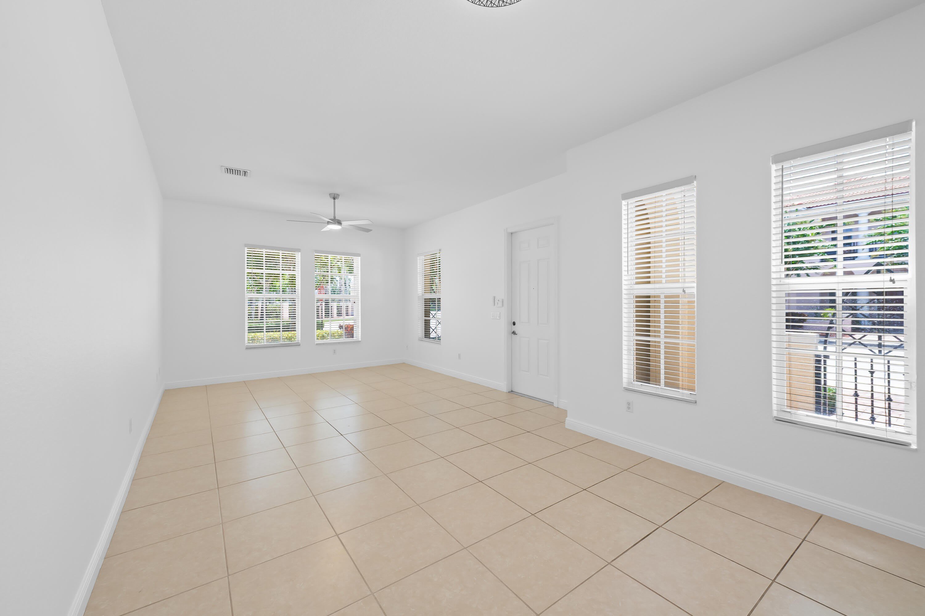 870 NW 83RD Lane – photo 5