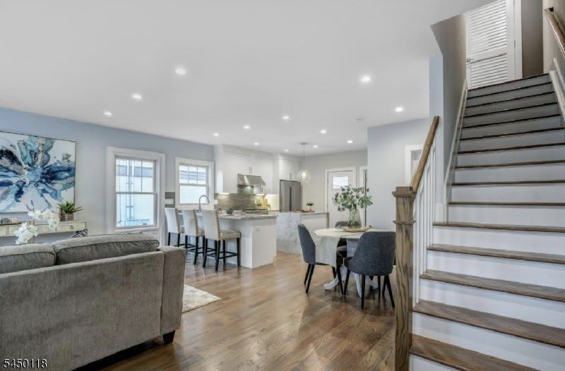 35 Spring St – photo 2
