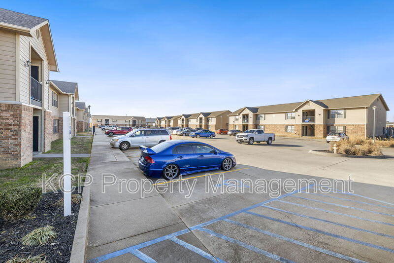 6400 Massard Road – photo 2