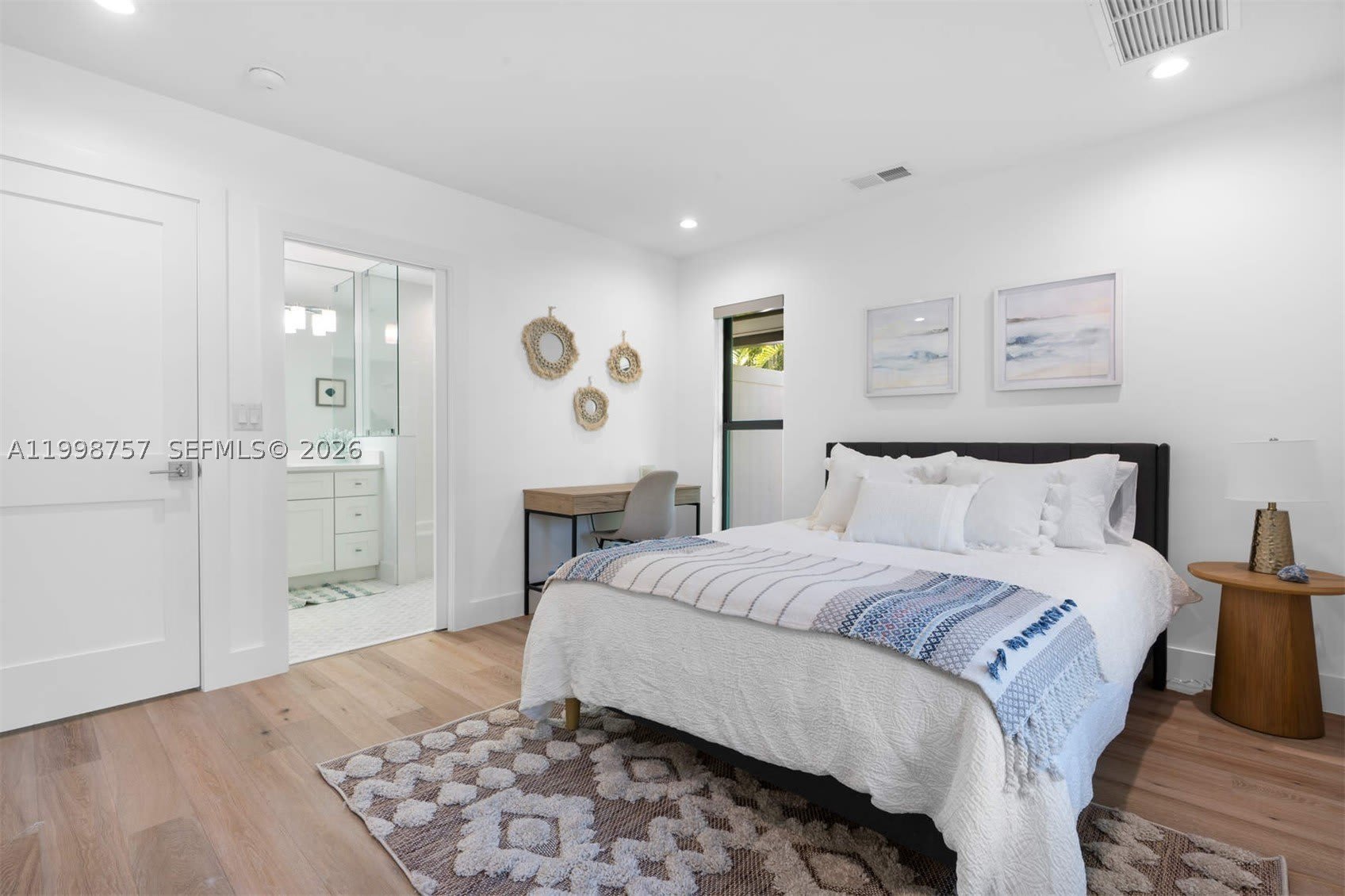 18 Hersey Dr – photo 3