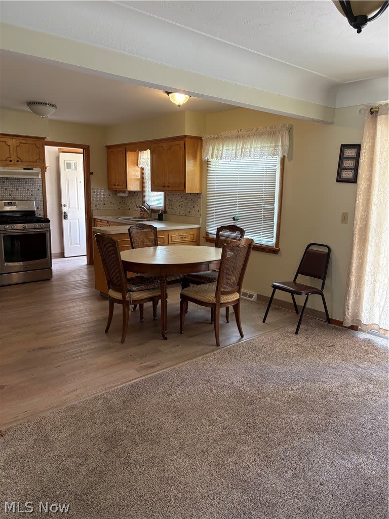 6894 Lalemant Drive – photo 3