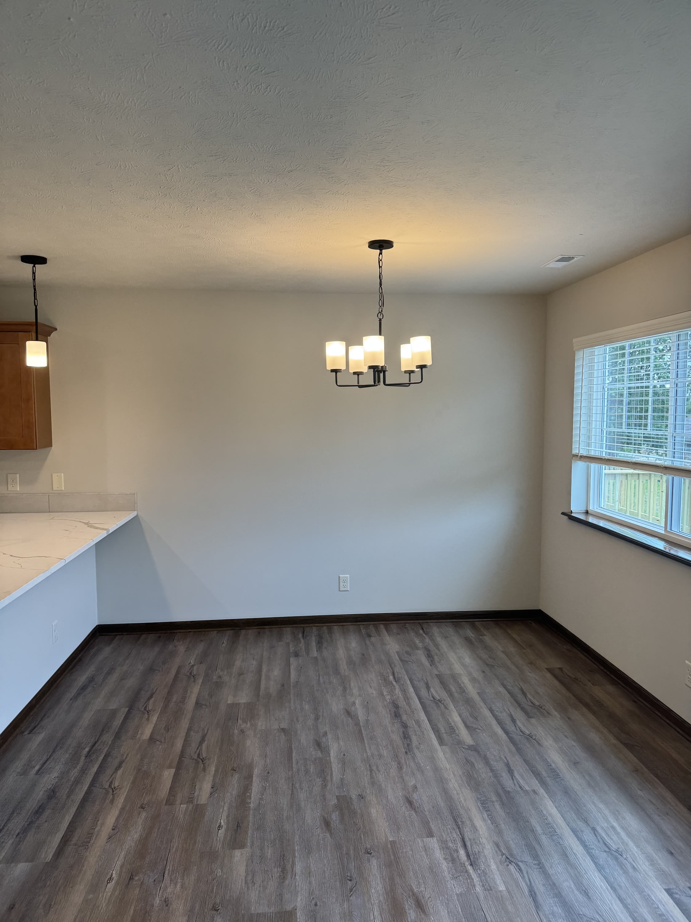 5745 Holstrom Ct – photo 4