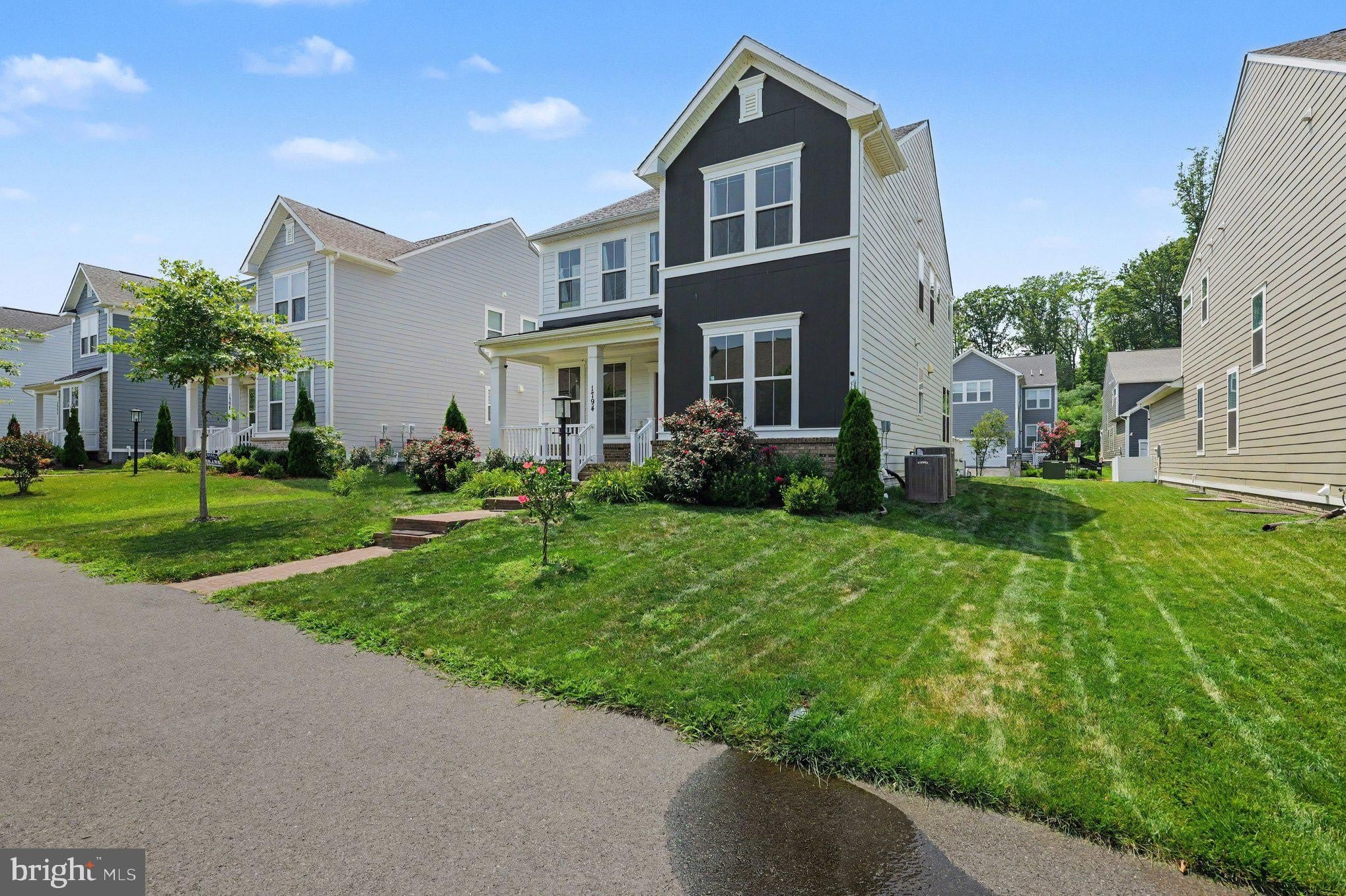 1794 RIVER HERITAGE Boulevard – photo 4