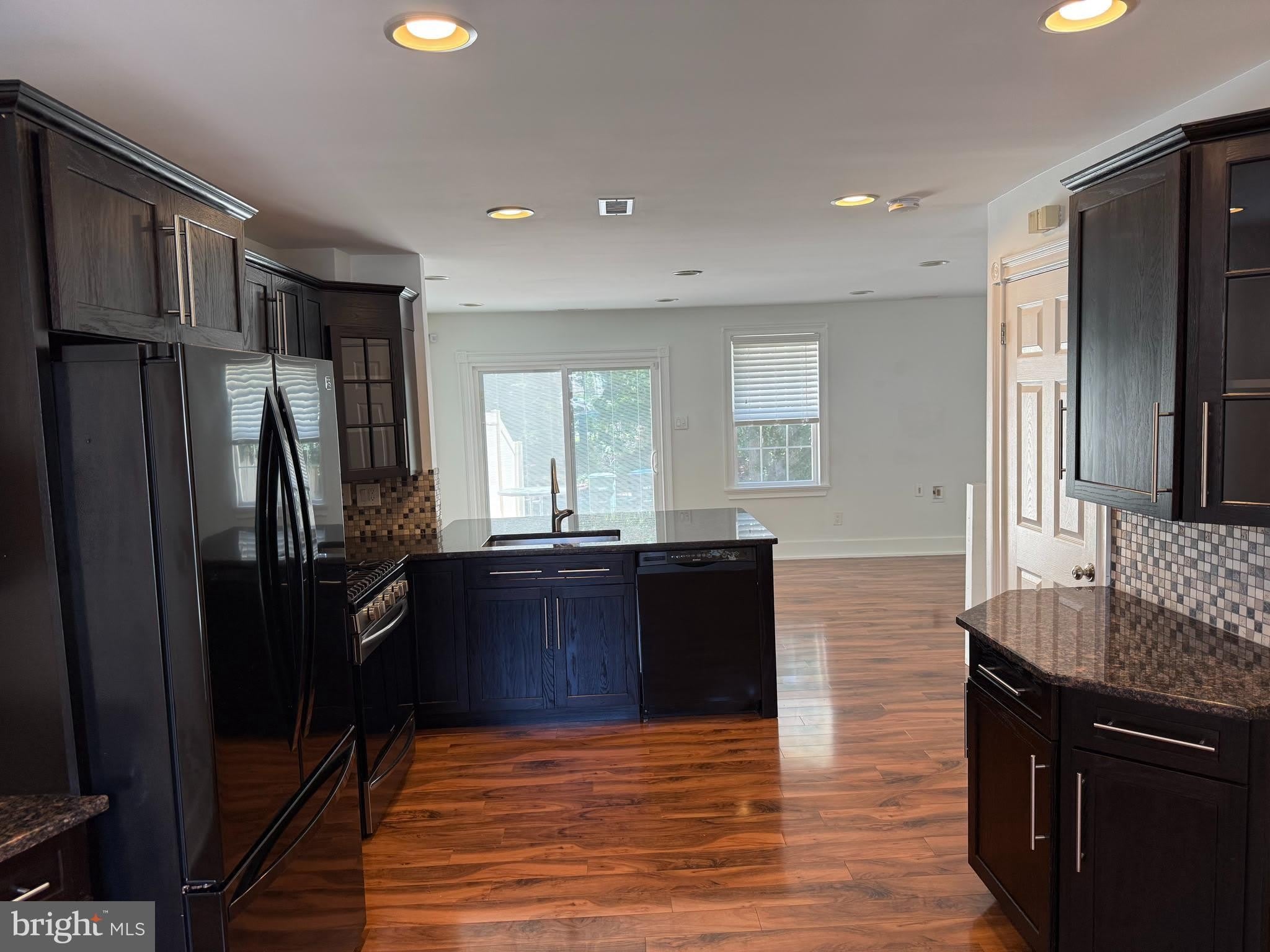 1070 BAYWOOD Drive – photo 4