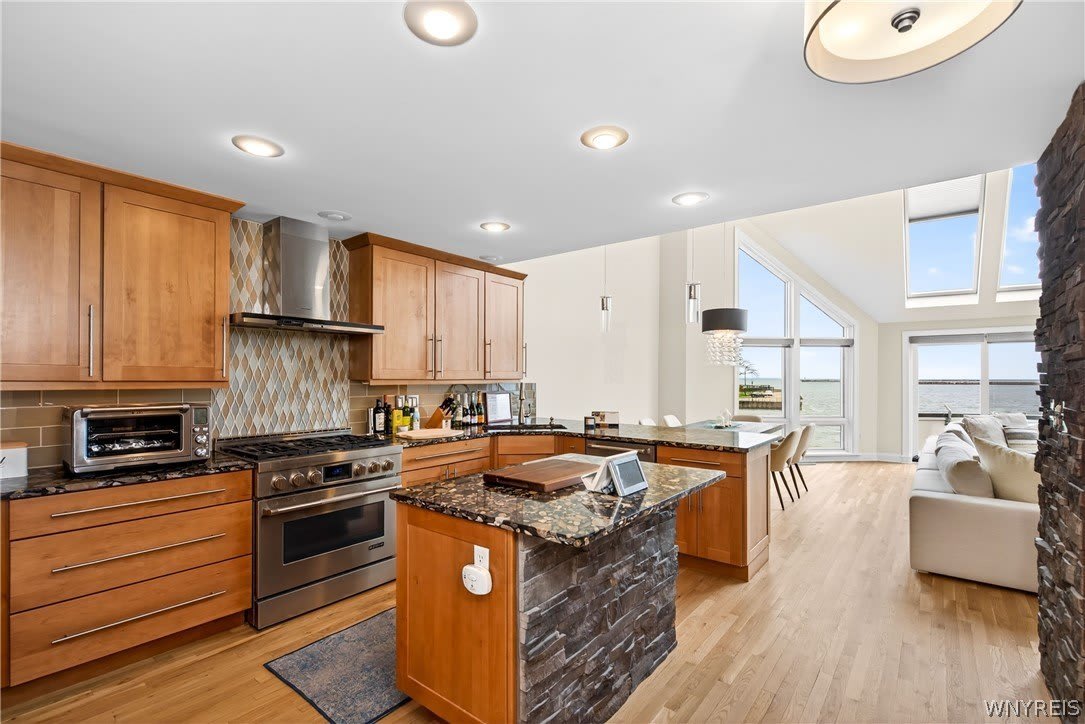 36 Harbour Point – photo 4
