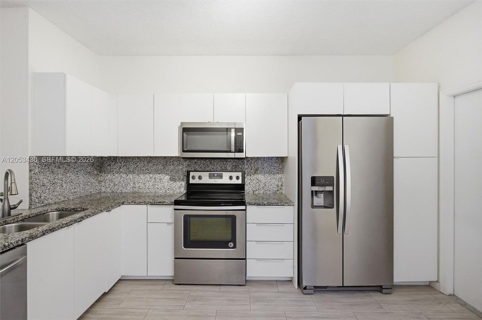2066 Madeira Drive 2066 Weston Fl 33327 1916 – photo 1
