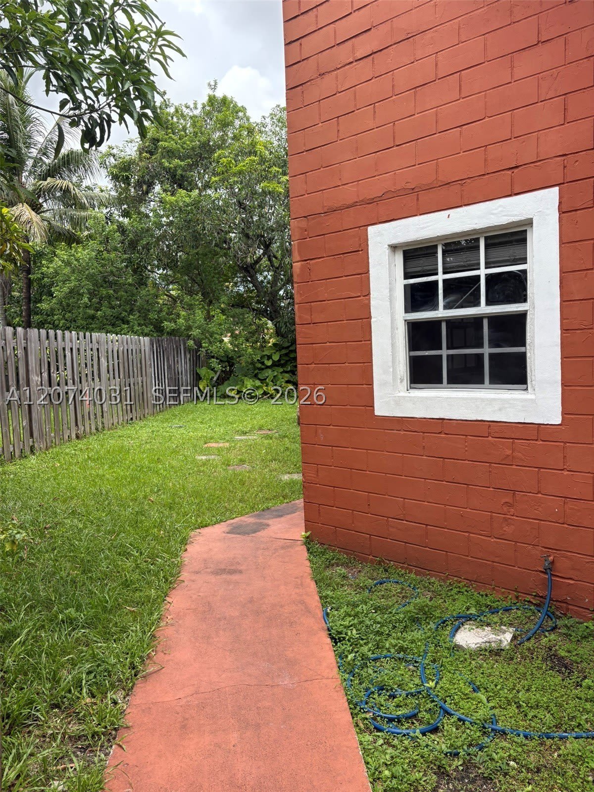 14803 NE 7th Ave – photo 3