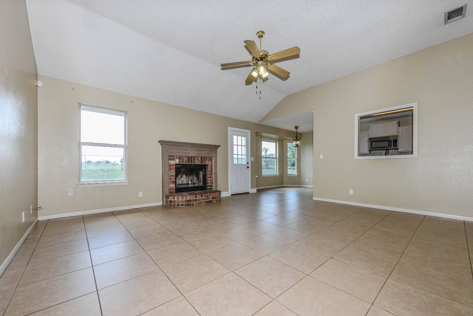 3507 Christie Dr – photo 2