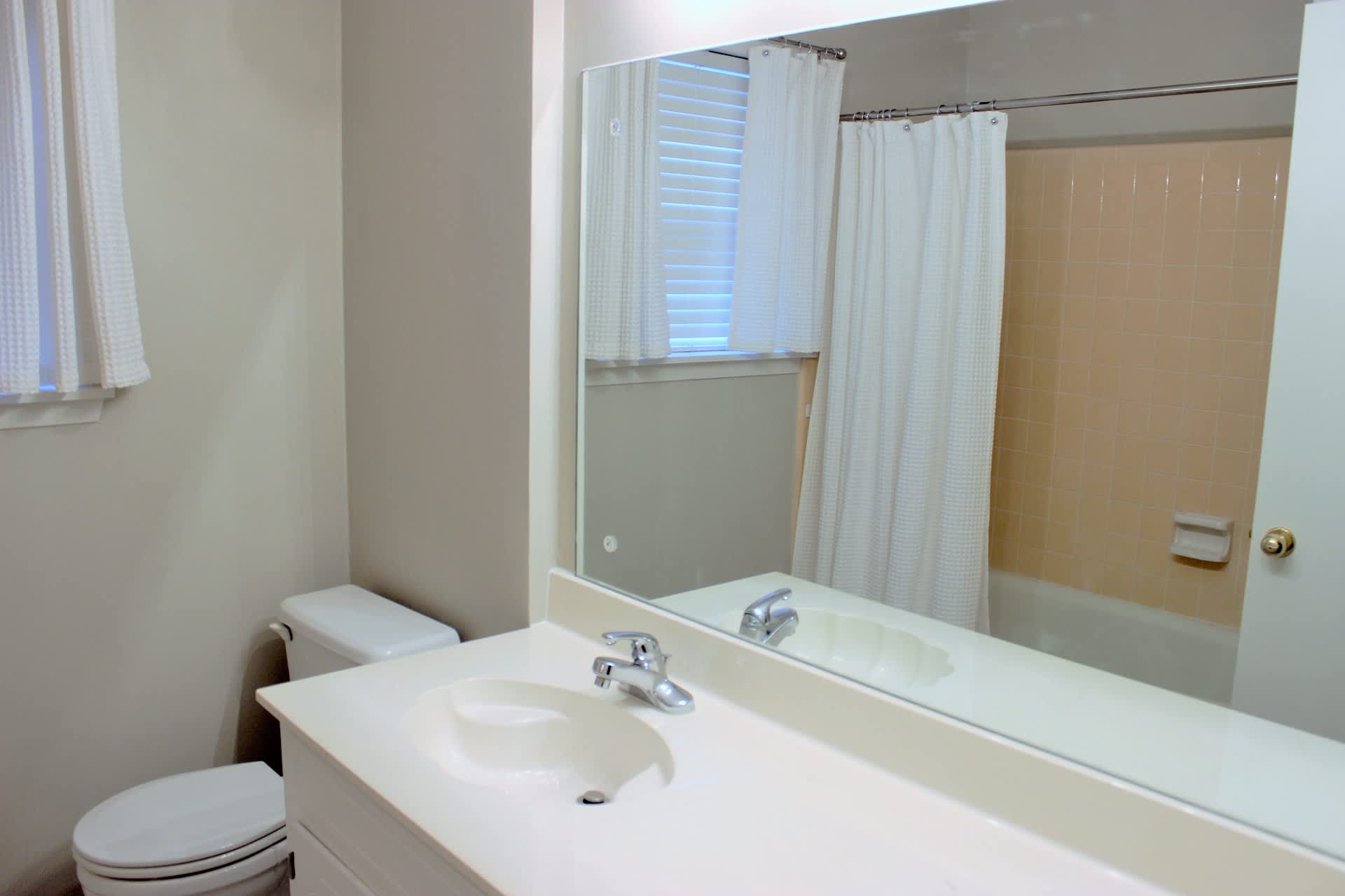 1003 Oakridge – photo 5