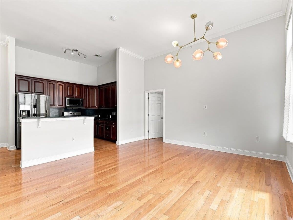 126 DUDLEY ST – photo 3