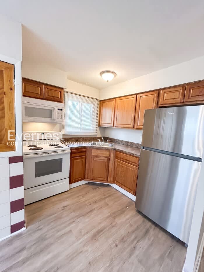 7826 Blandford Drive – photo 5
