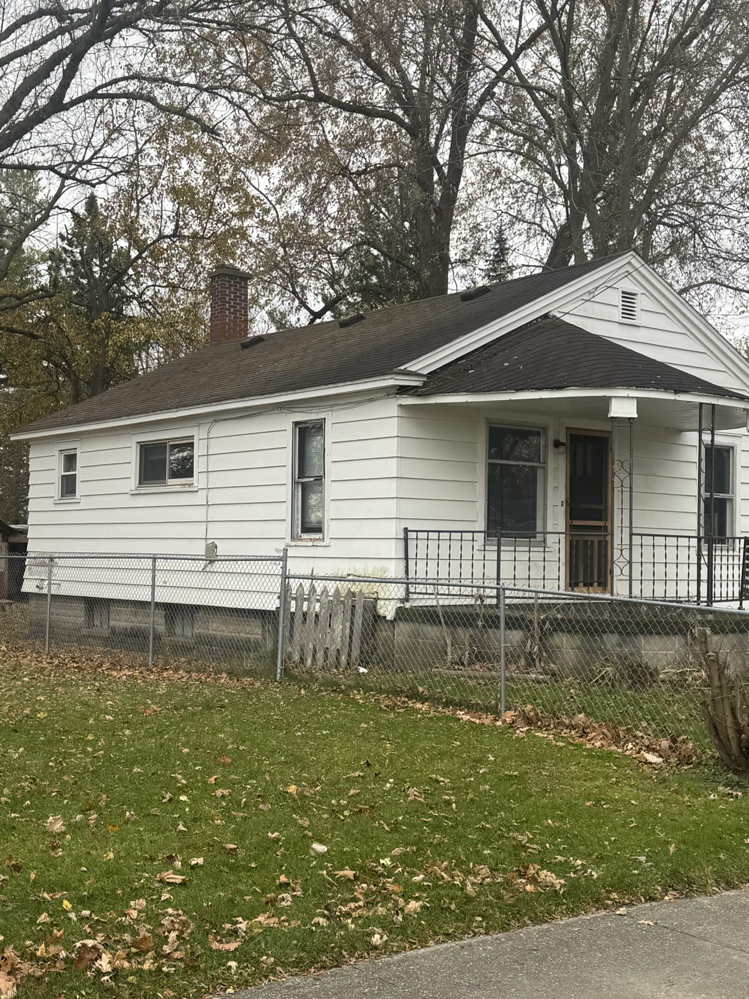 2236 King St – photo 3