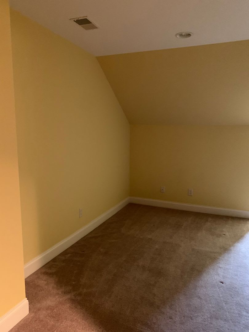 FIVE OAKS Condo for lease – photo 3