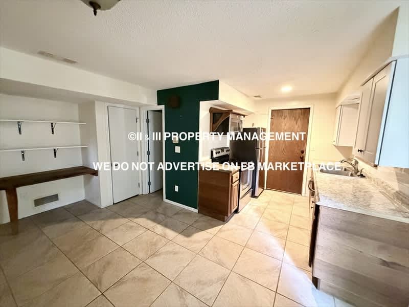 7801 N Oregon ave – photo 3