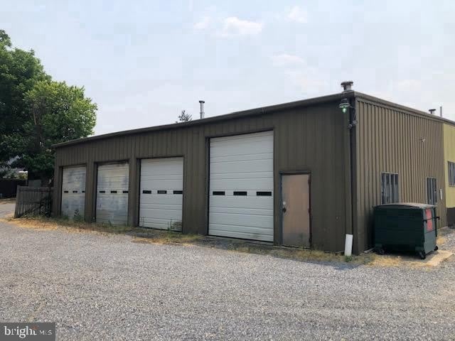 491 497 Lincoln Way W – photo 2