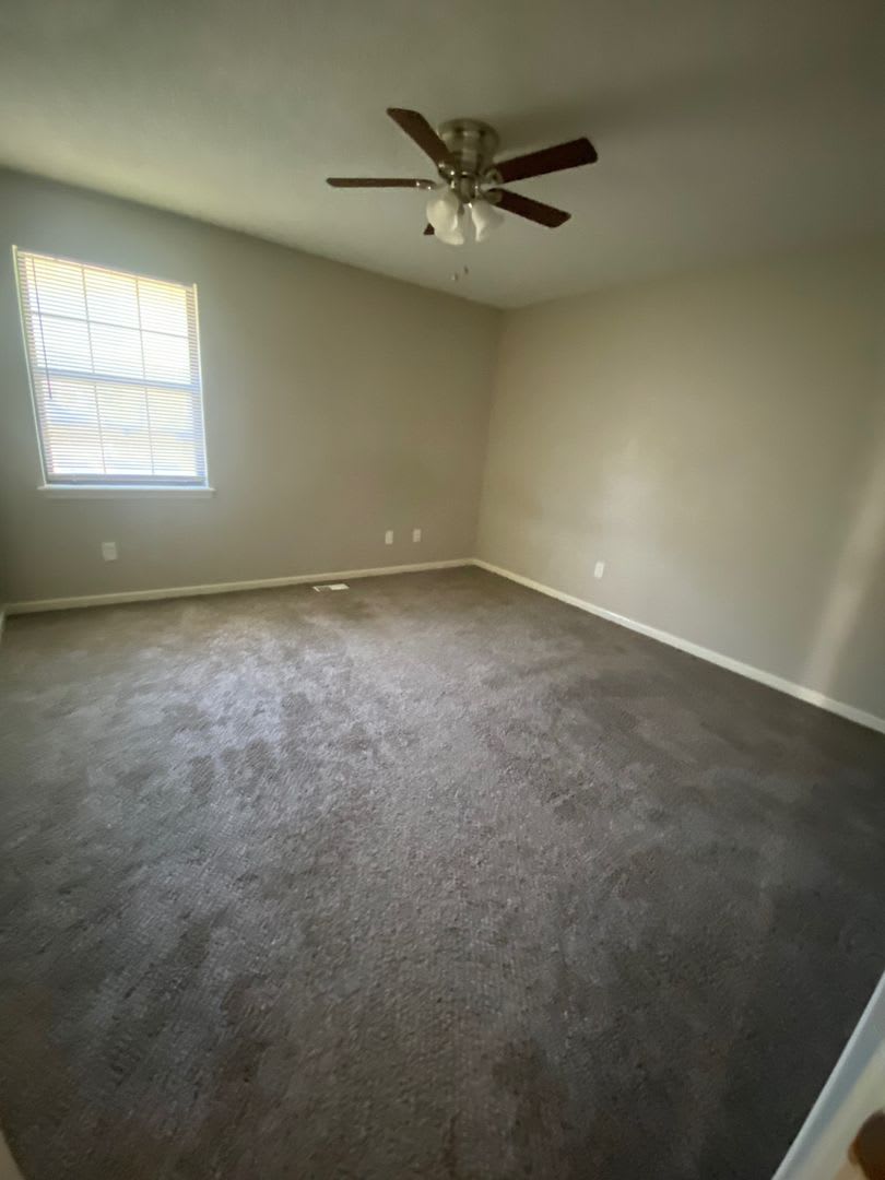 Coming Soon Spacious 3 Bedroom Split Level Duplex On A Quiet Lee S Summit Cul De Sac – photo 3