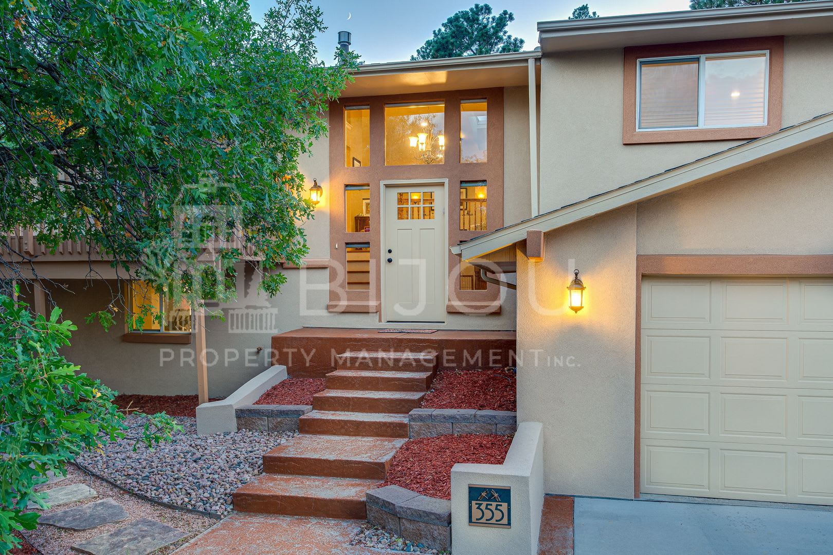 Located in the Hills of Rockrimmon! – photo 3