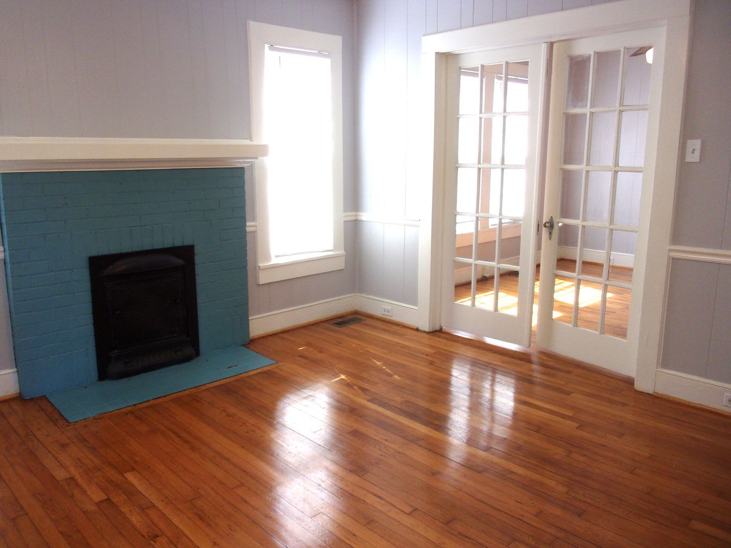 Charming 2 Bedroom 1 Bath Home in the Heart of Downtown Rock Hill – photo 4