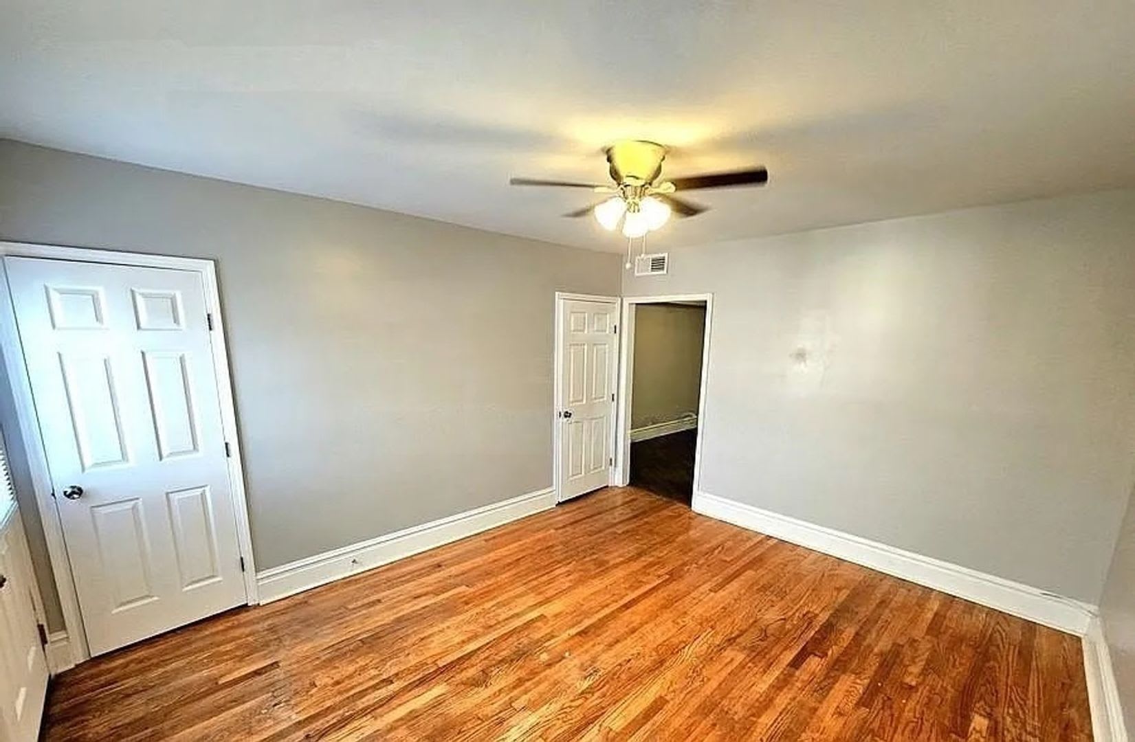 3712 2nd Floor Winnebago Street – photo 2