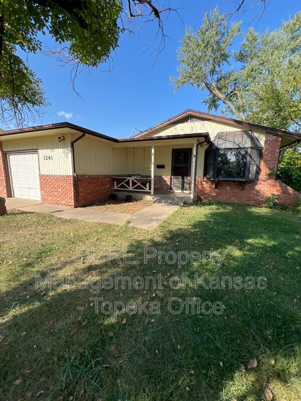 3241 SW 31st Terr – photo 1