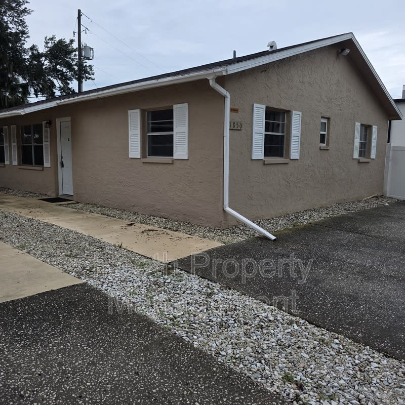 1050 INDIANA AVE – photo 1