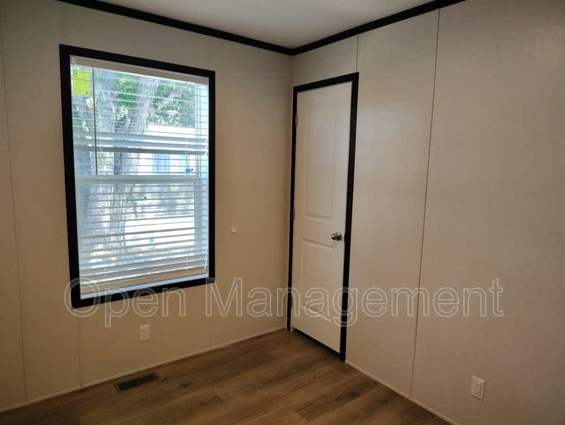 136 Erin Lane – photo 5