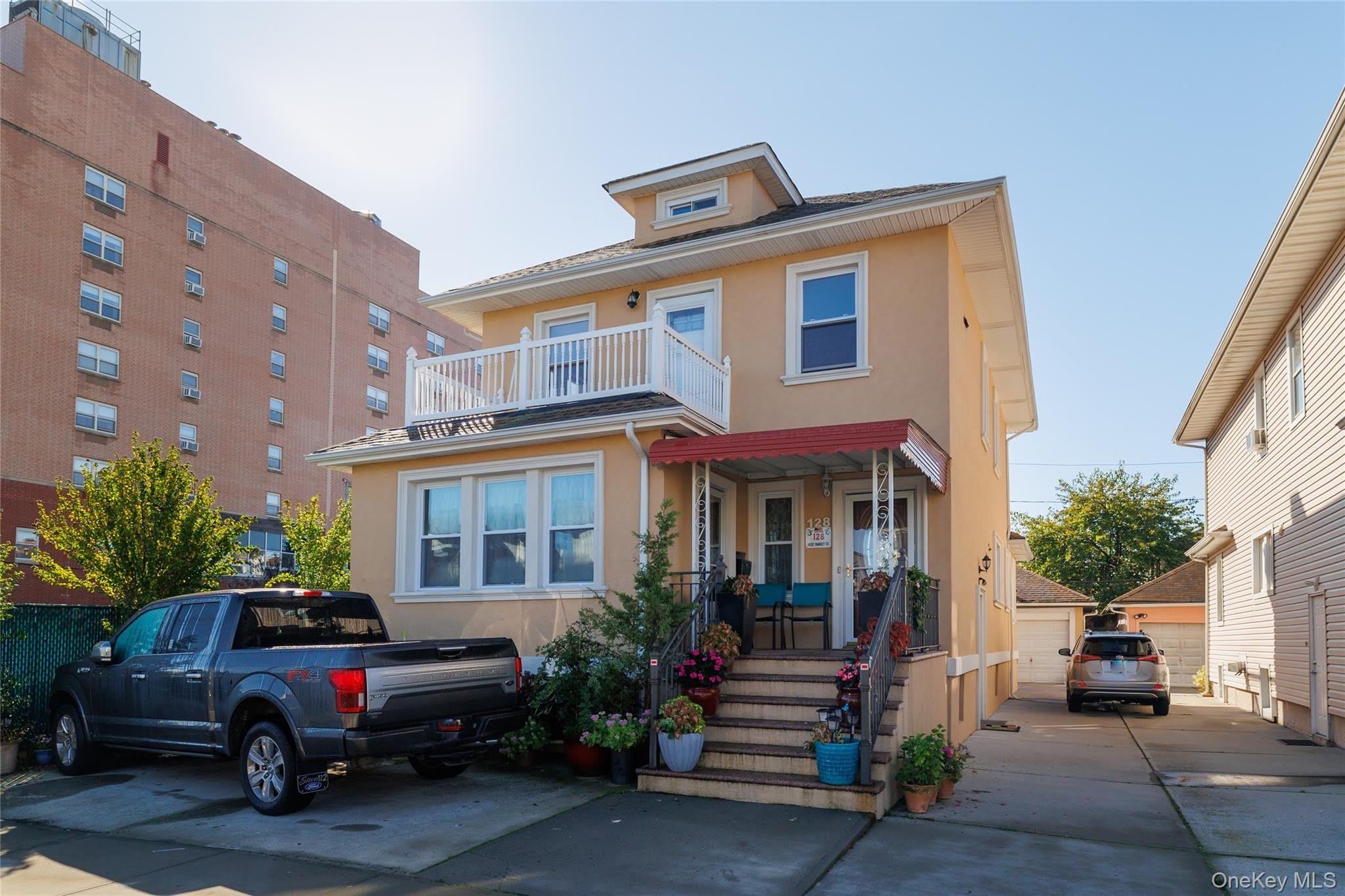 128 W Market Street – photo 1