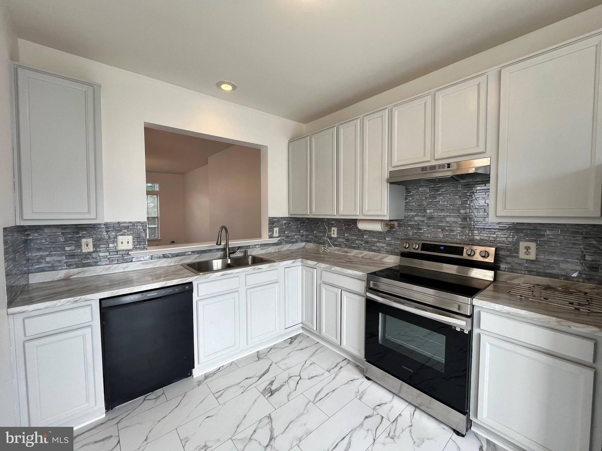 17367 KILDARE Lane – photo 4