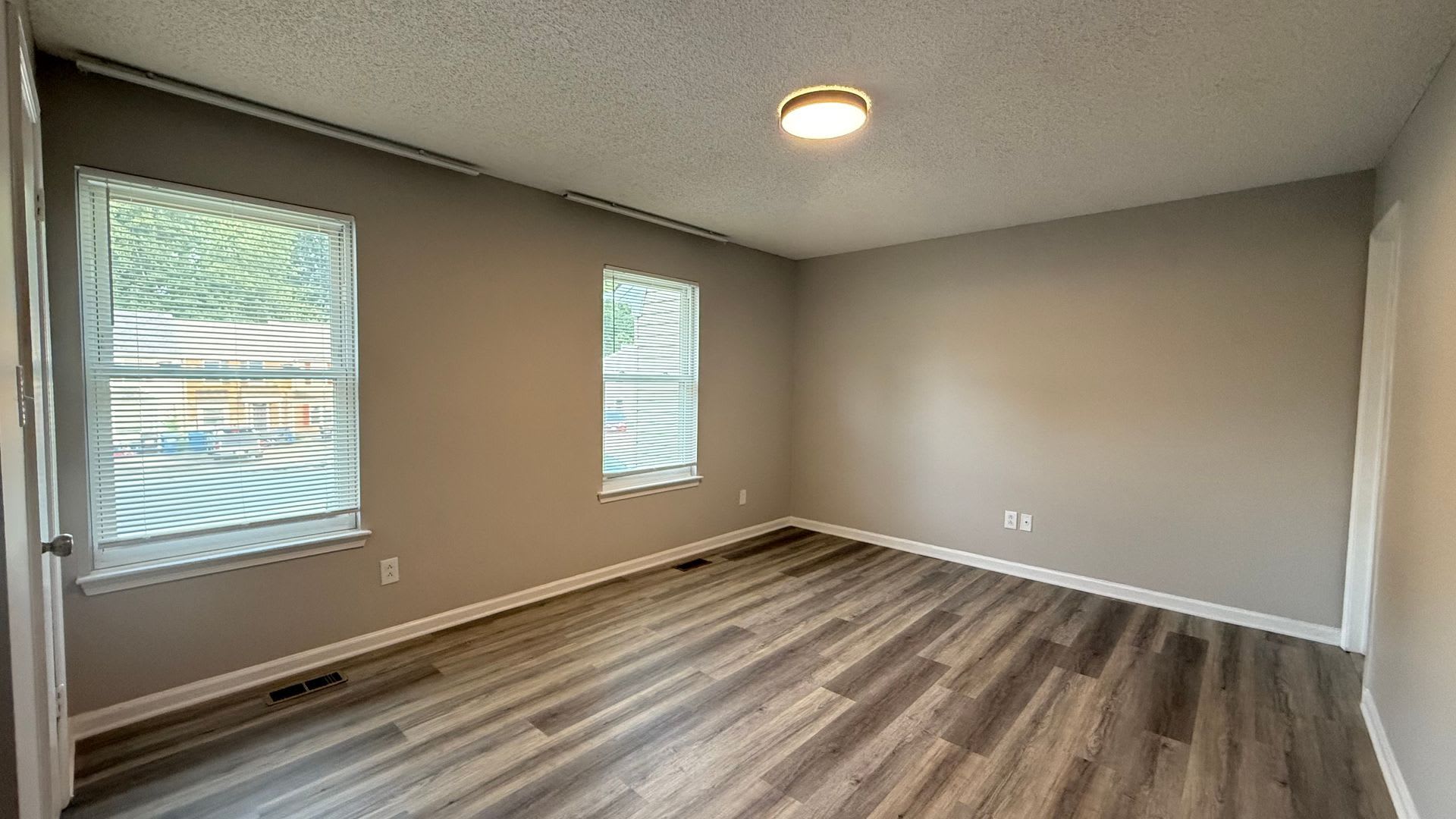 3BR Virginia Beach Home with Fenced Yard! – photo 5